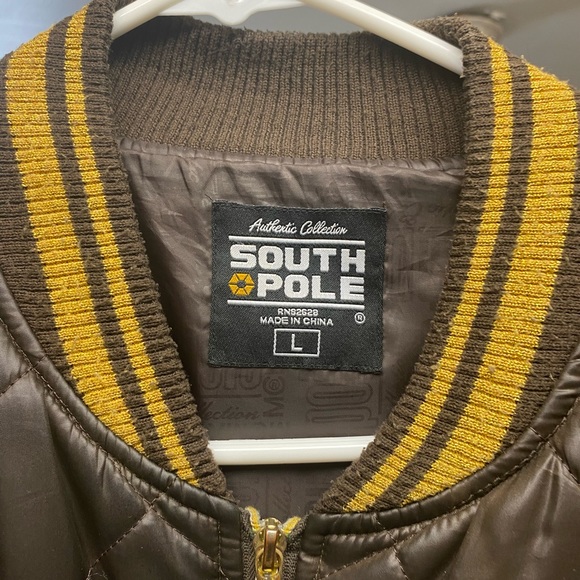 Man’s Jacket - Picture 10 of 14